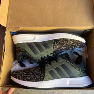 Adidas originals army green great condition